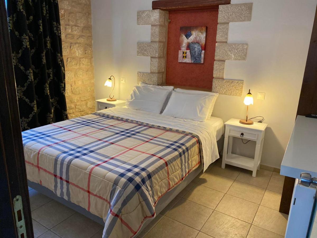 Myral Guesthouse Нафплион Екстериор снимка